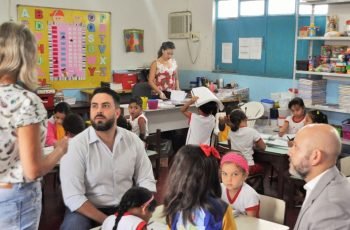 EDUCAÇÃO: Escolas recebem recurso através de parceria